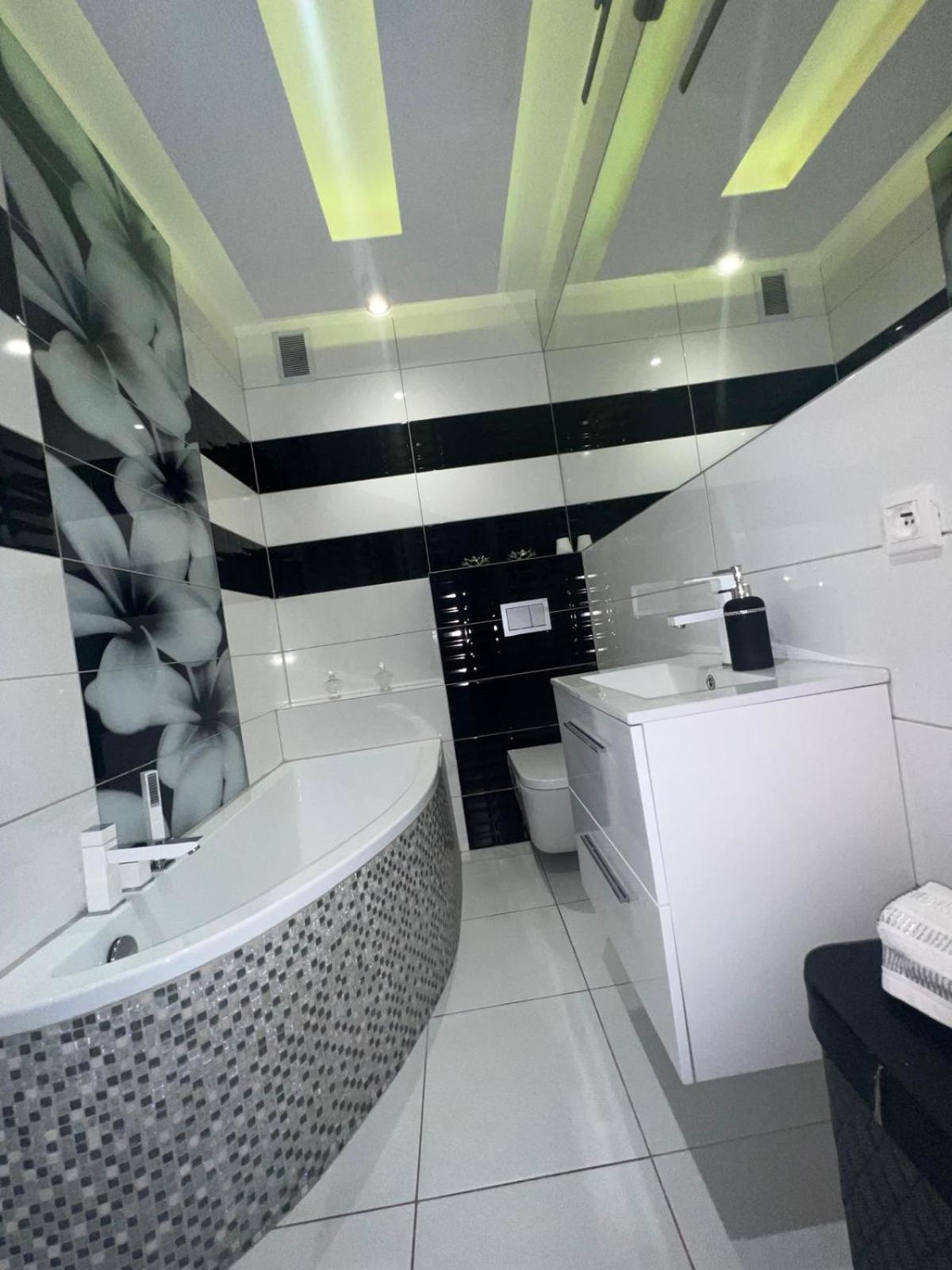 Apartament Z Kuchnia Dla 4 Osob W Centrum Bydgoszczy Mbella Kültér fotó